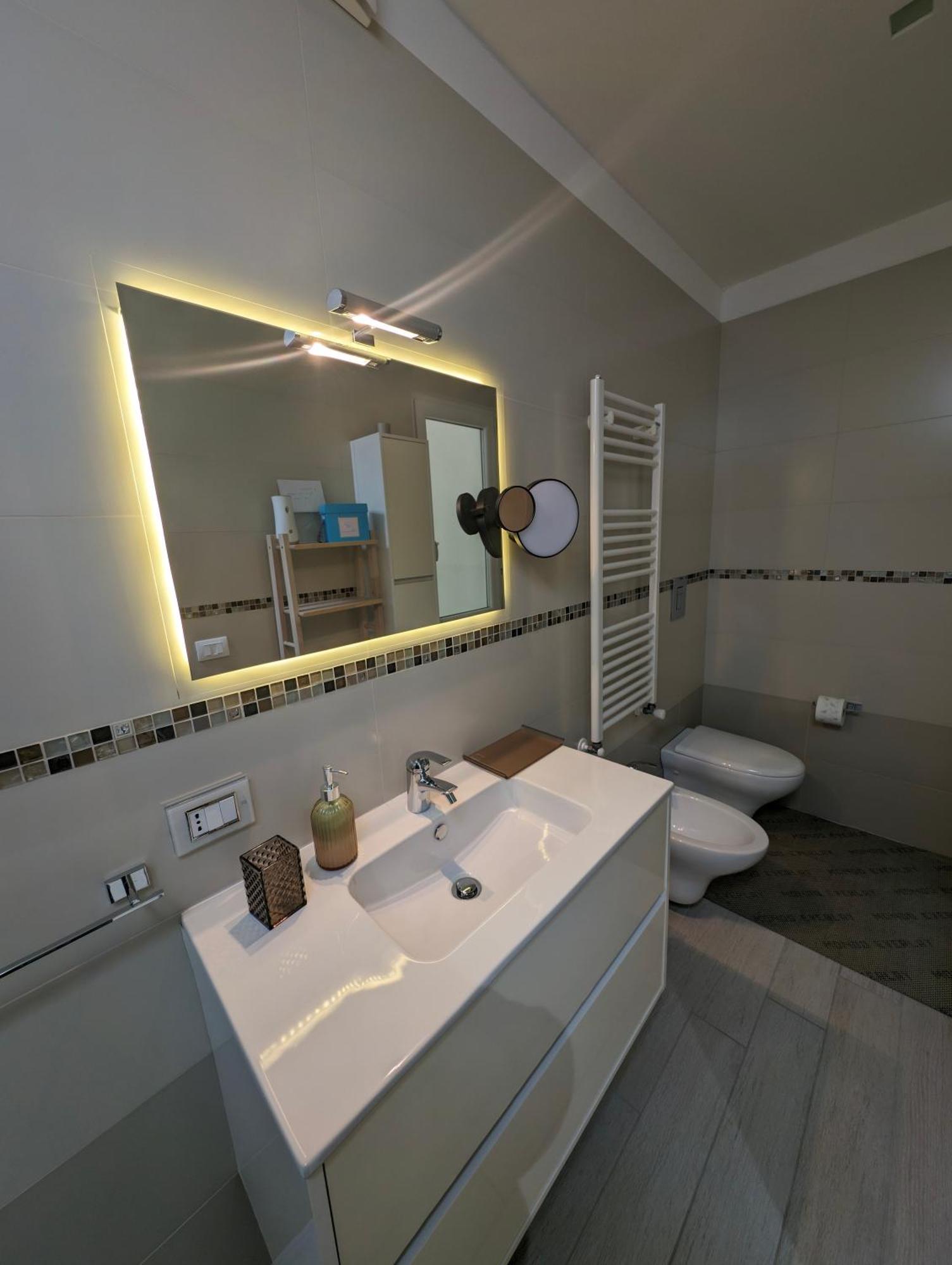 Golden Suite Apartments มาเตรา ภายนอก รูปภาพ